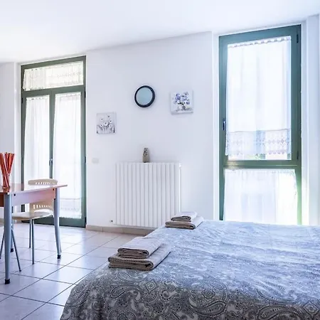 Casa Dei Fiori Monolocale Iesi