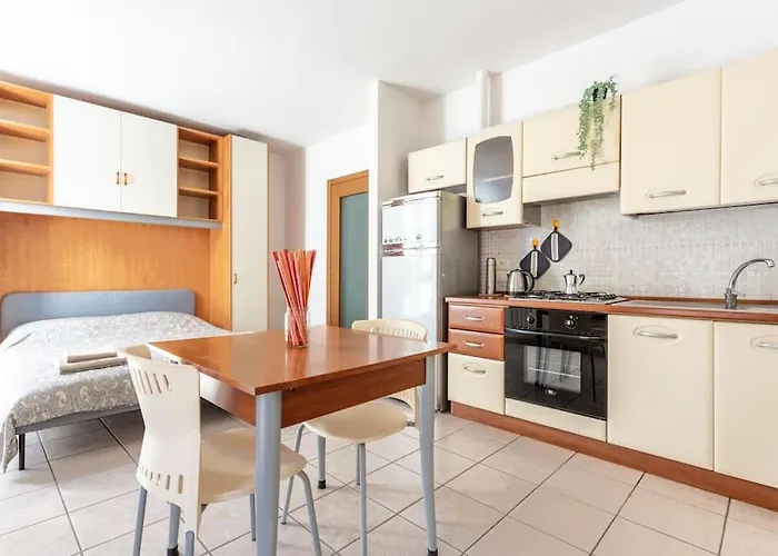 Casa Dei Fiori Monolocale Iesi